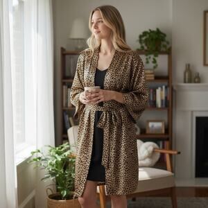 Morgan Taylor Intimates Leopard Satin Robe Size L Silky Wrap Loungewear